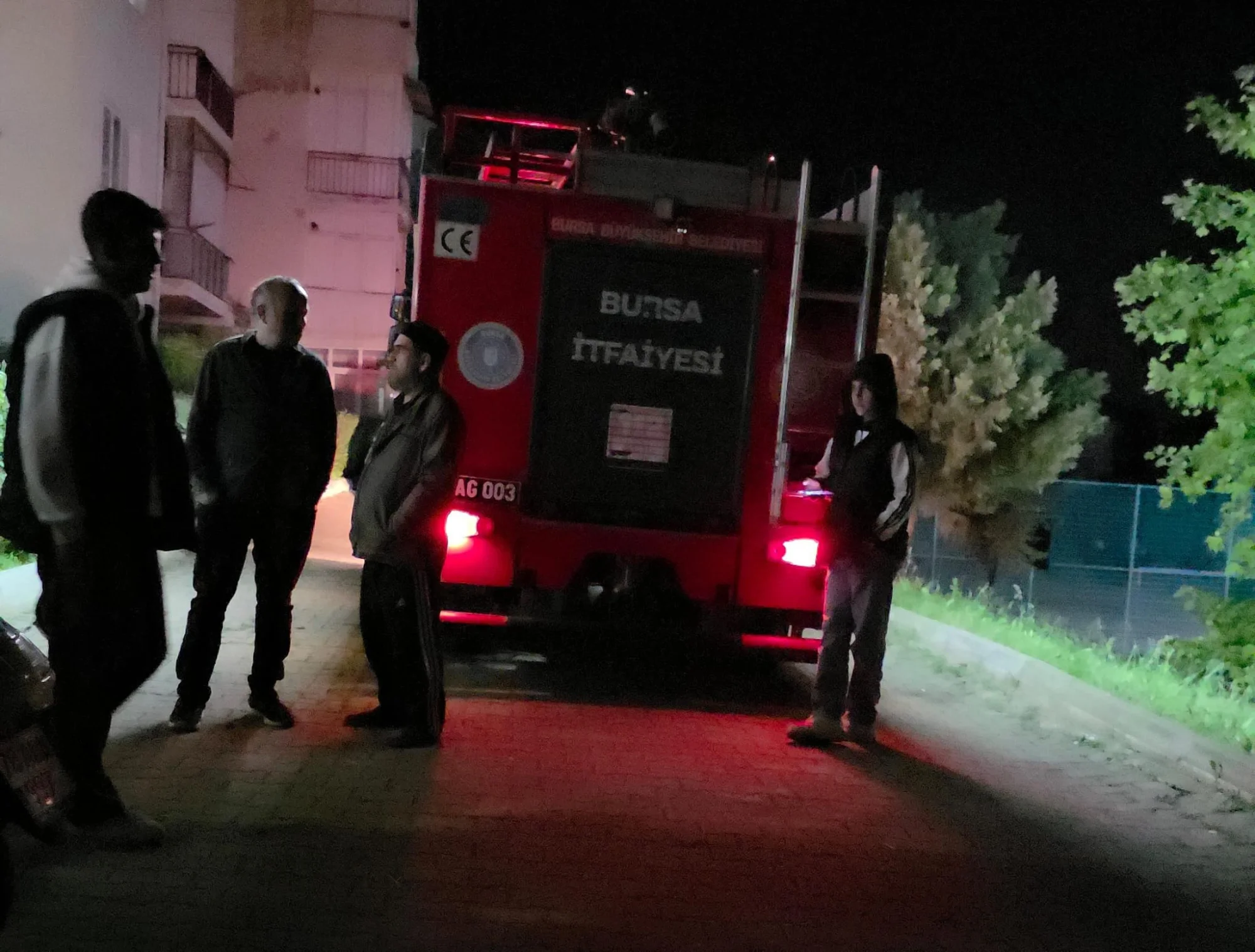 Alanyurt'ta gece yarısı yangın paniği, korku dolu anlar yaşandı