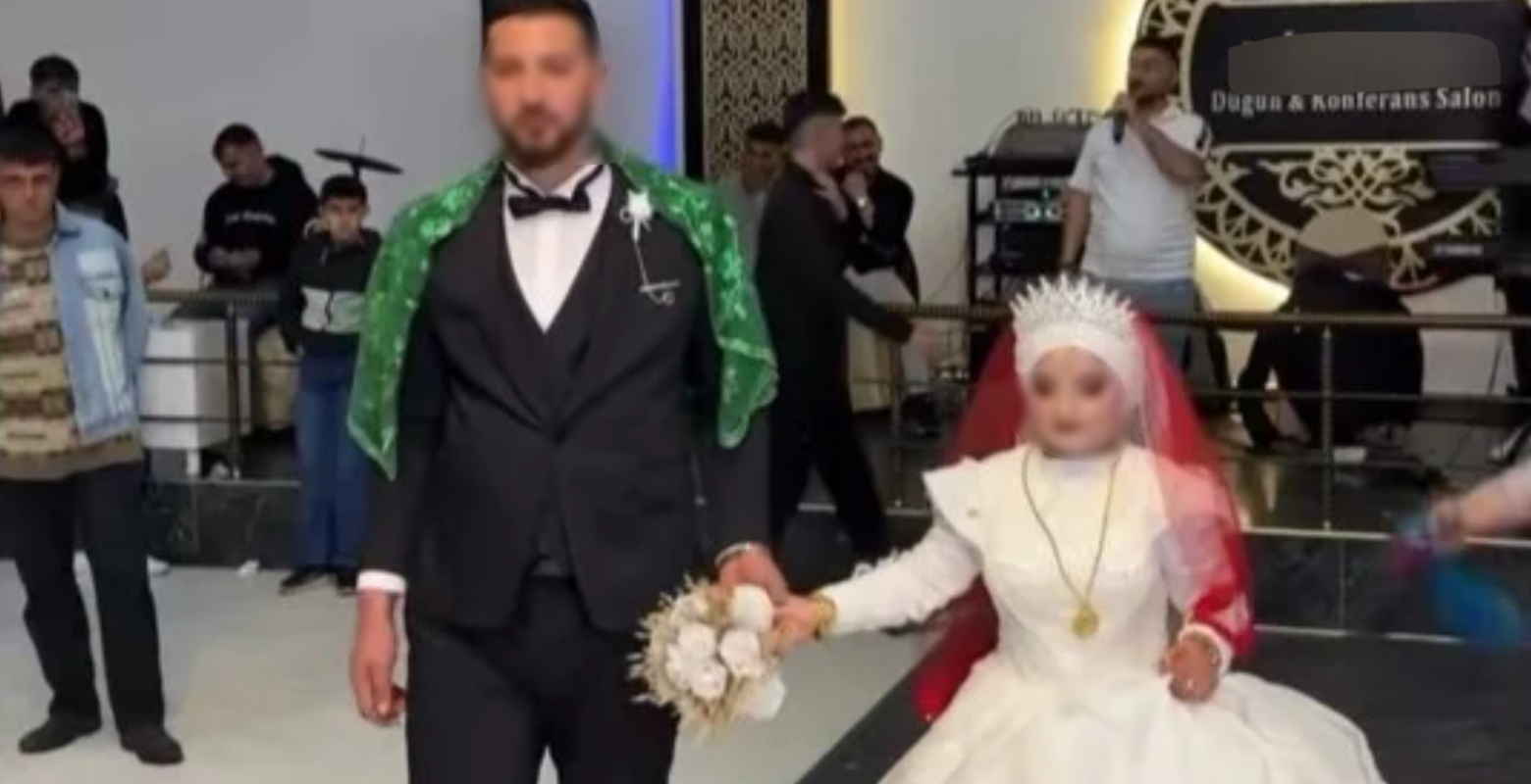 Bu düğün çok konuşuluyor! Yorumlar peş peşe geldi