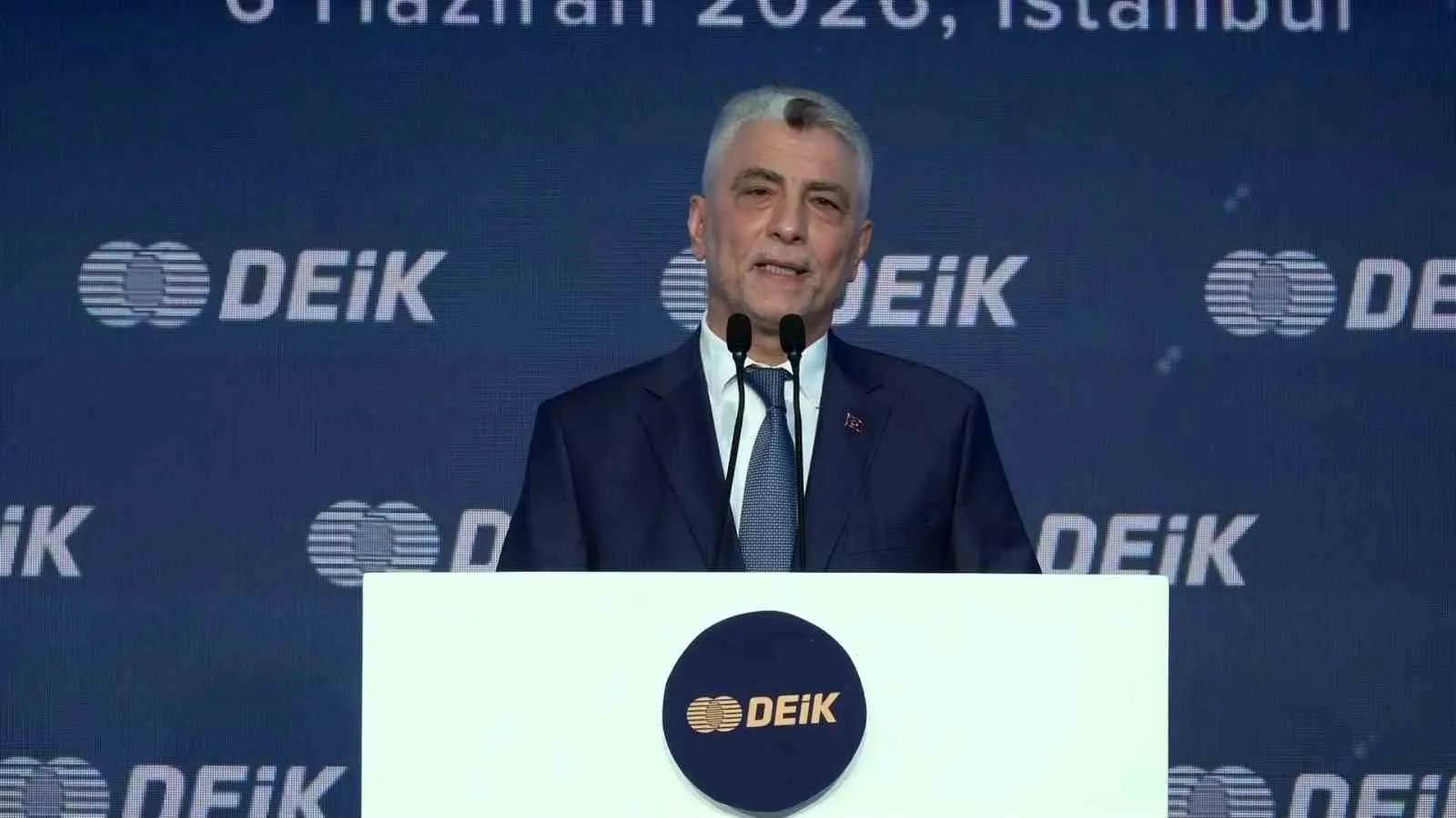 Ticaret Bakanı Bolat: "İhracatçılarımız Cumhuriyet tarihinin günlük ihracat rekorunu yenilediler"