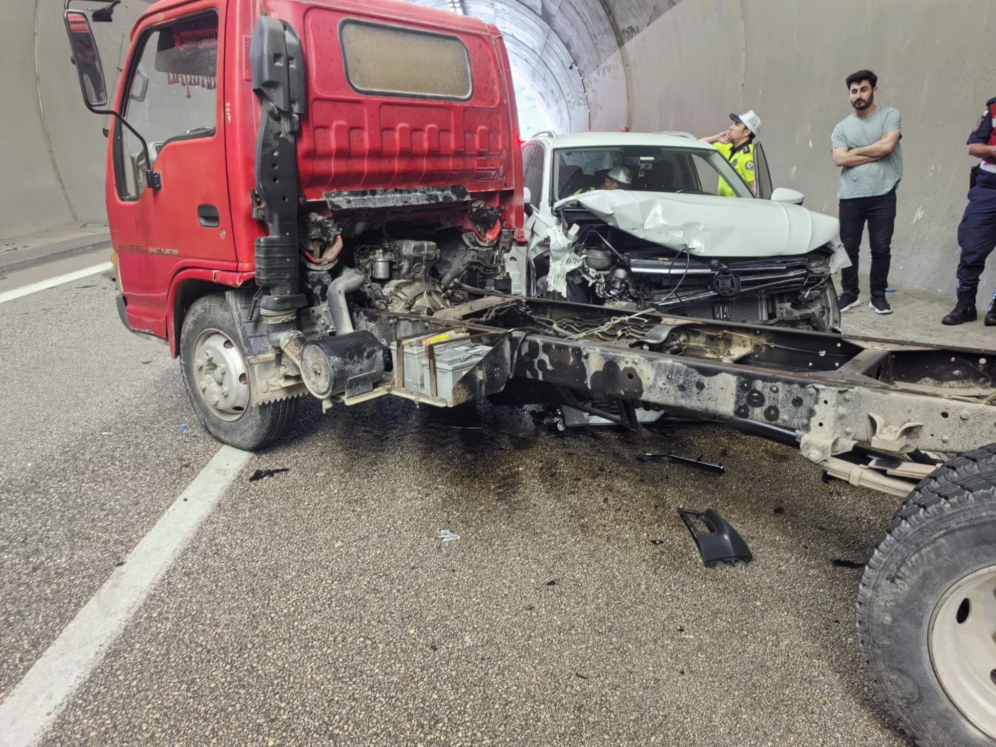 Kınık Tüneli'nde feci kaza!