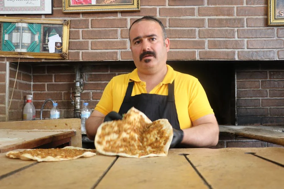 50 TL'ye lahmacun sattığı için şikayet edilmişti: Kârını açıkladı!