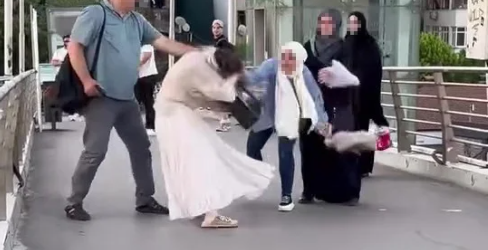 Kocasıyla ilişkiye girmeye çalışan kadını evire çevire dövdü