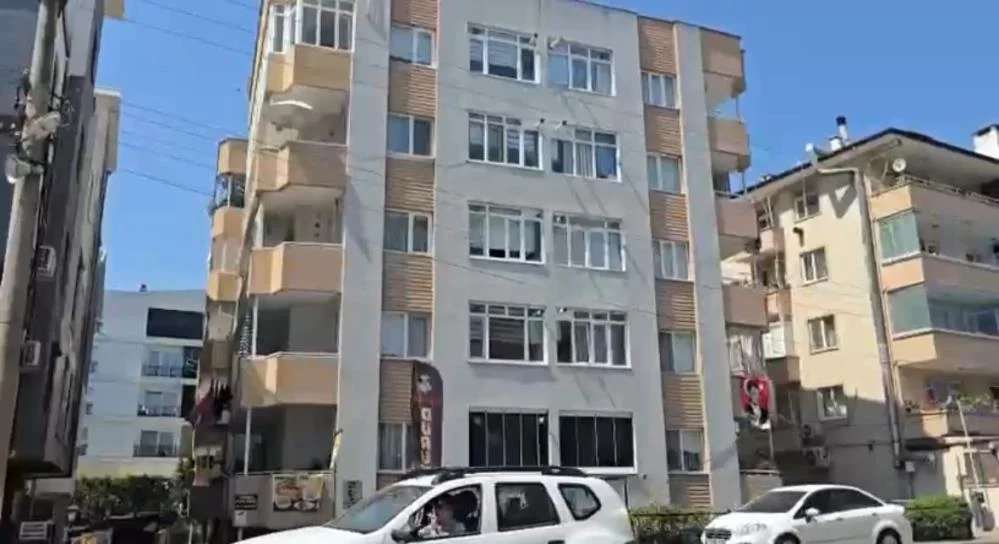Evinde ölü bulundu! Cinayet şüphesi araştırılıyor