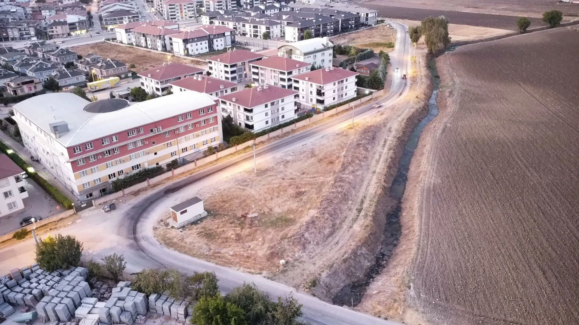 Mahalle Sakinleri İsyan Etti: Bu Kokuya Daha Fazla Dayanamıyoruz