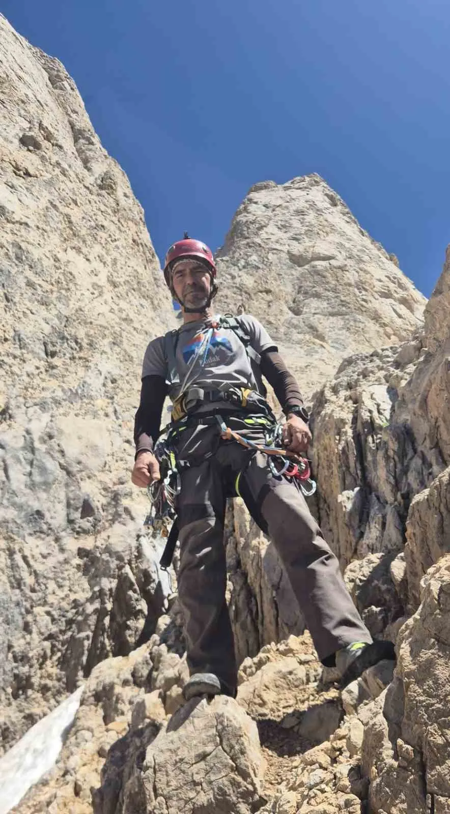 Bursalı dağcı, Cilo Dağı’nın zirvesinde kayboldu