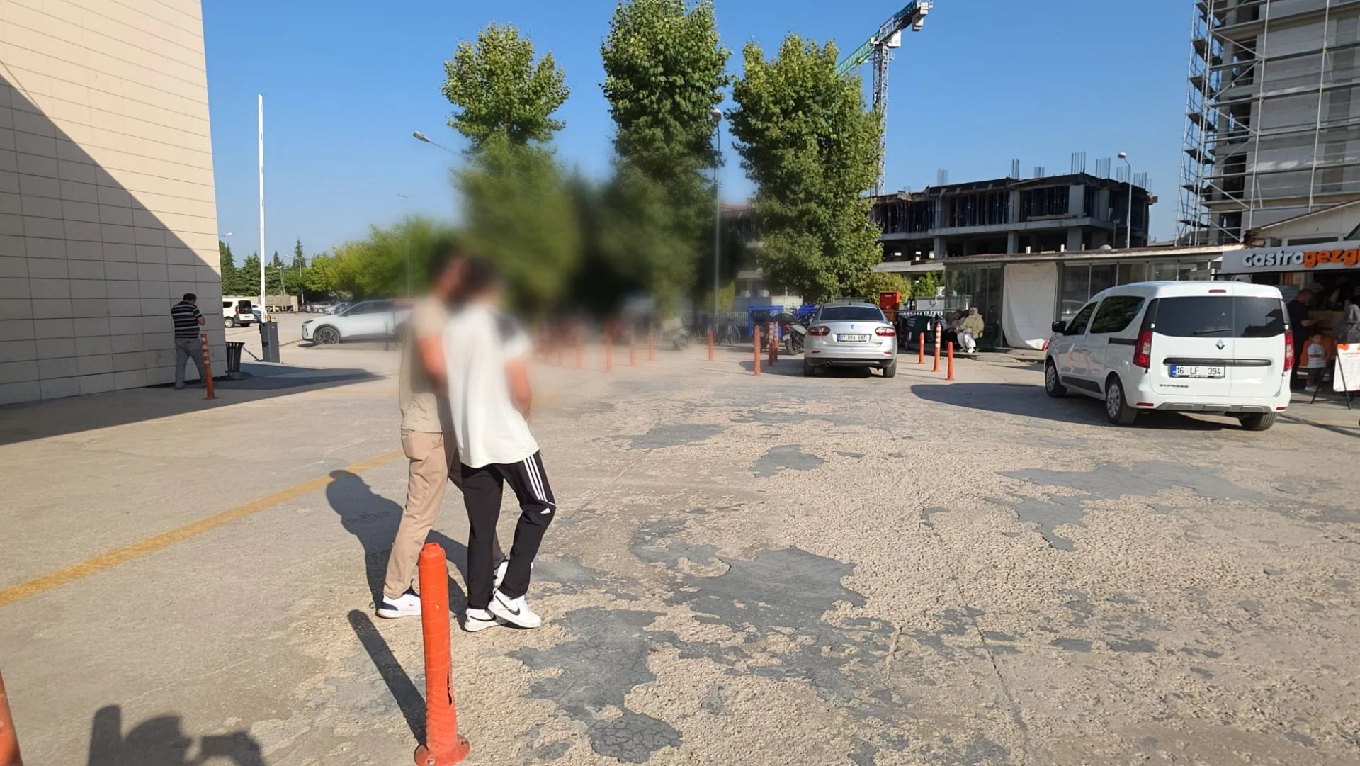 İnegöl'de silahlı kavga paniğe yol açtı