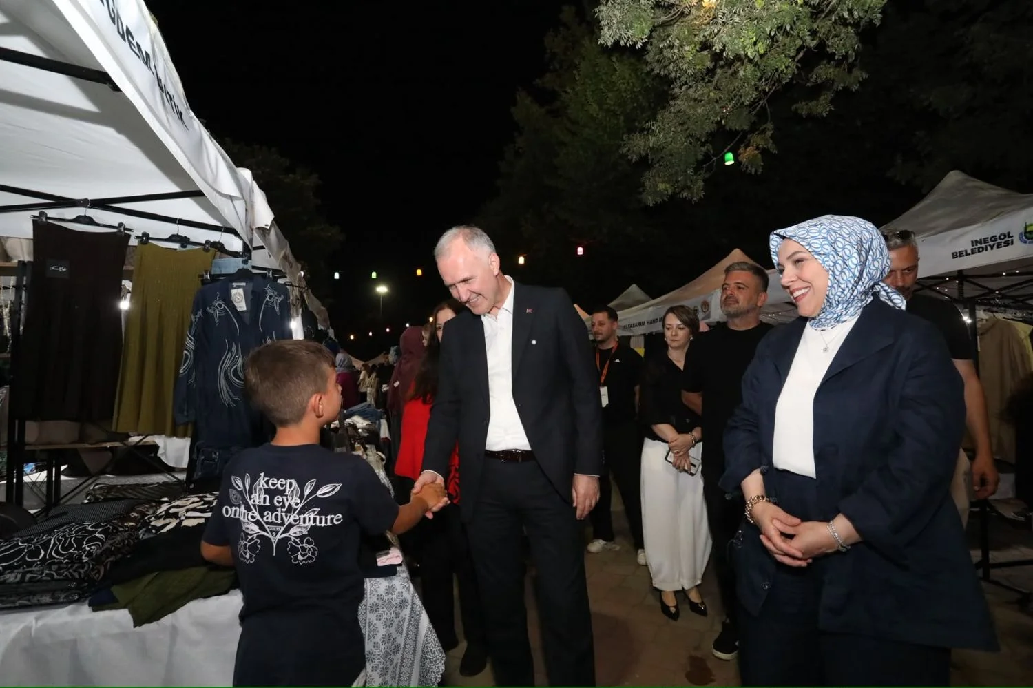 Hanımeli Alışveriş Şenliği'nde Konser Coşkusu! Başkan Taban Esnafı Ziyaret Etti