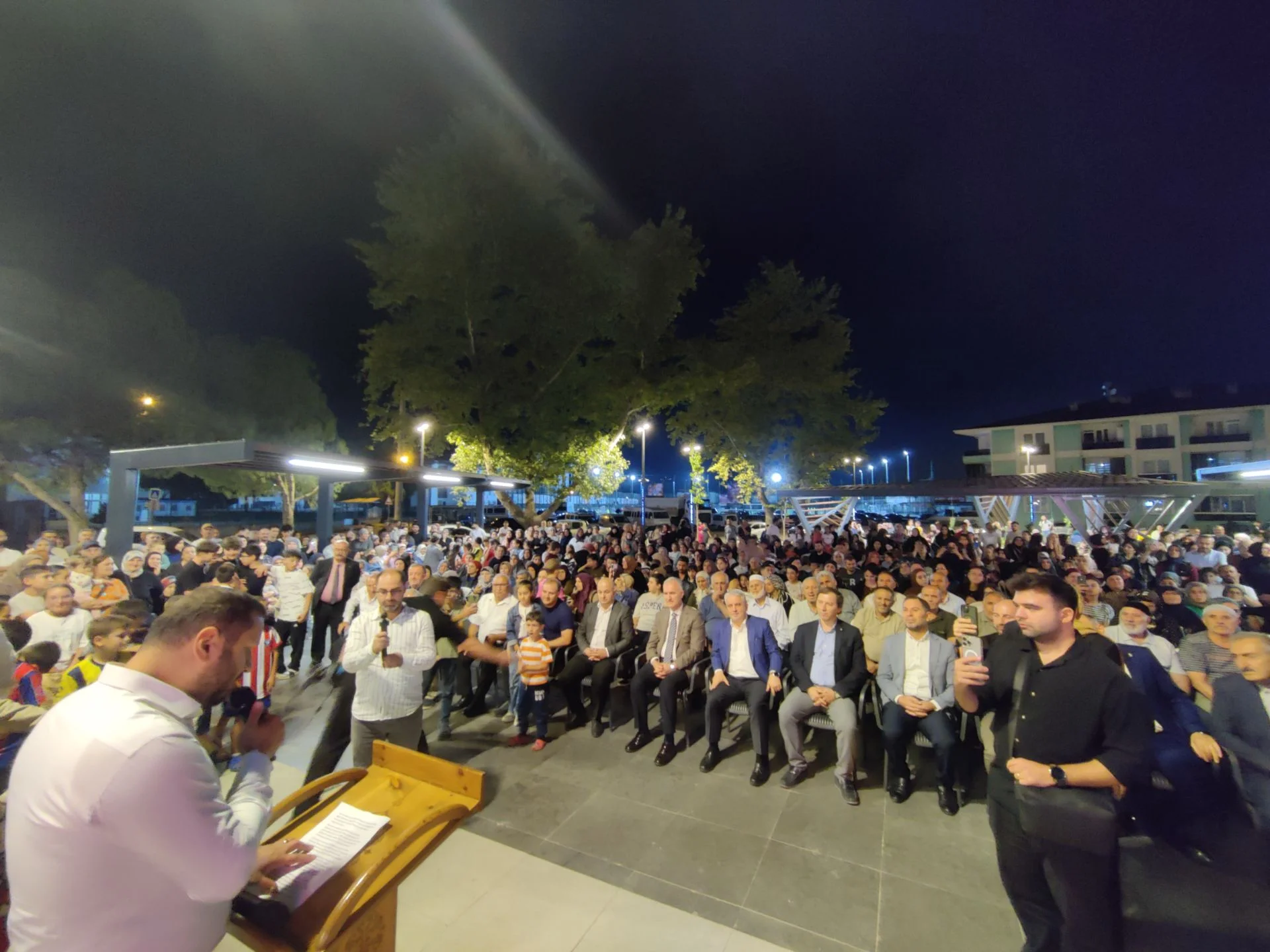 Alanyurt'un Yeni Meydanı Coşkulu Törenle Hizmete Açıldı