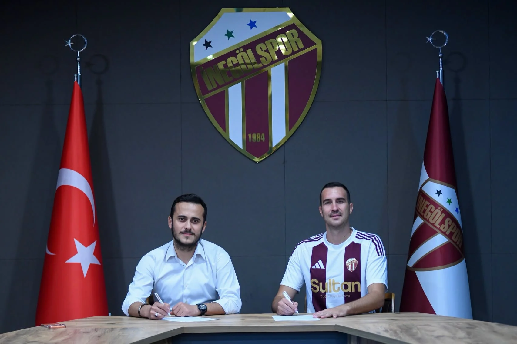 İnegölspor Fenerbahçe'nin eski kalecisini transfer etti