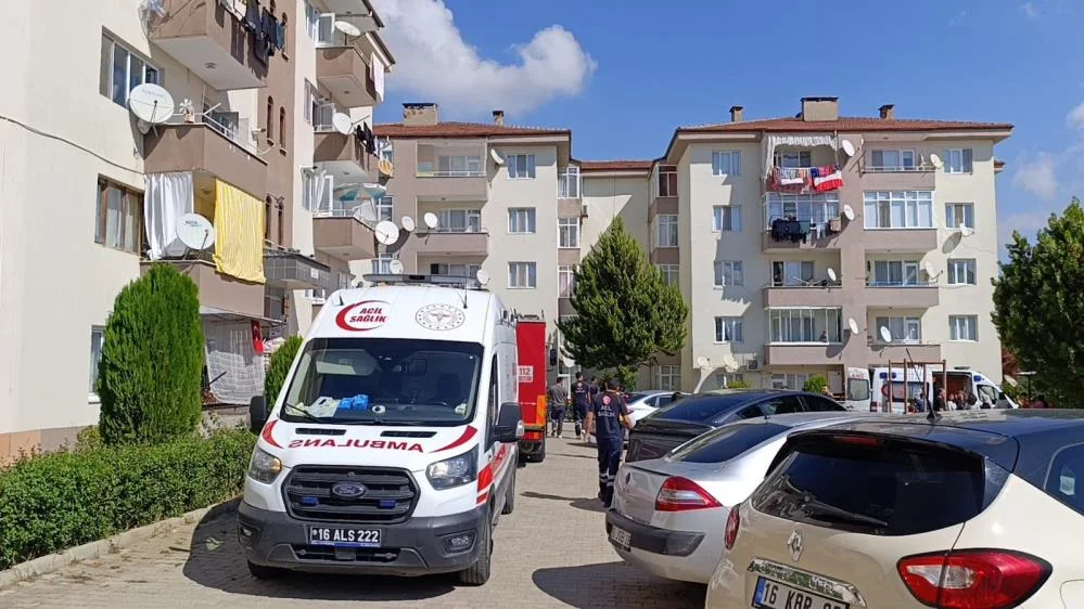 İnegöl’de korkutan yangın! 2’si çocuk 4 kişi etkilendi