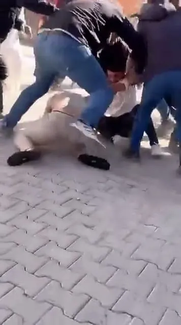 Bursa’da inşaat işçileri ile müteahhit birbirine girdi: 8 yaralı
