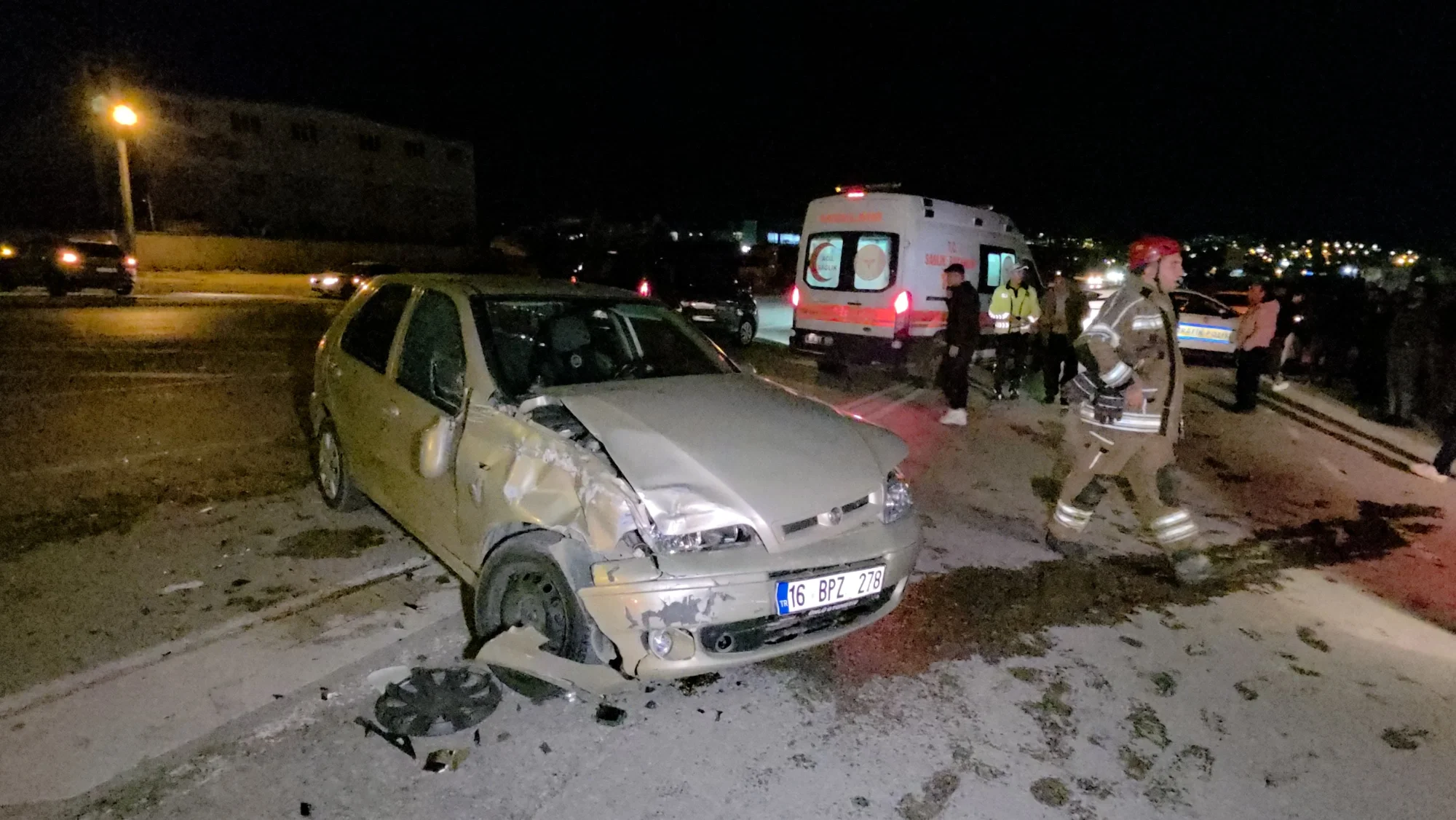 İnegöl’de korkutan kaza; 3 yaralı
